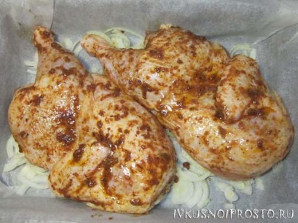 Csirkét a sütőbe - lépésről lépésre recept fotókkal, és finom és egyszerű