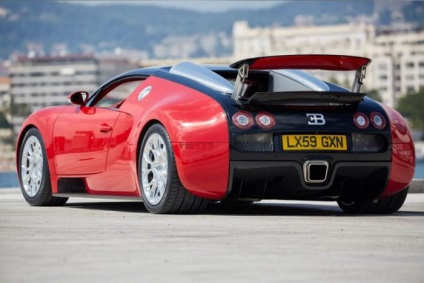 Ez a vörös Bugatti Veyron valójában kék - tsvyah! (Veyron) Ez a vörös Bugatti Veyron valójában kék - tsvyah!