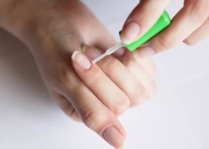 Gel Instant körömbőr eltávolító otthon - hogyan lehet egy áttekintést az erőforrások (kutikula) Gel Instant körömbőr eltávolító otthon - hogyan lehet egy áttekintést az erőforrások