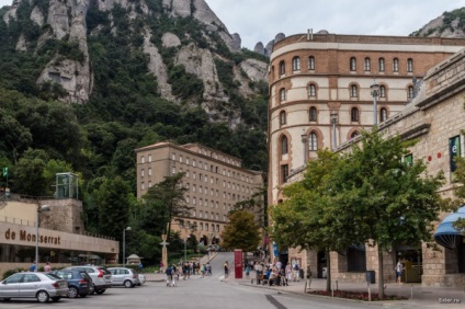 A hegy és kolostor Montserrat (Montserrat)