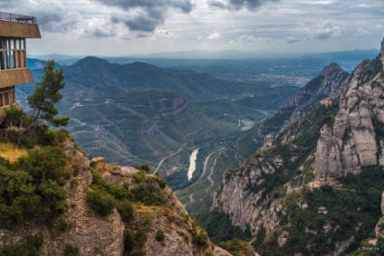 A hegy és kolostor Montserrat (Montserrat) (hegyi) A hegy és kolostor Montserrat (Montserrat)