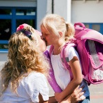 Який портфель або рюкзак купити дитині в перший клас