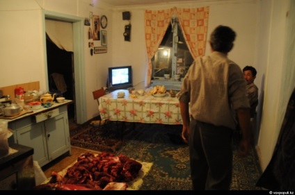 Hogyan hentes egy ló, főz - Chef Kazahsztán (szakácsok) Hogyan hentes egy ló, főz - Chef Kazahsztán