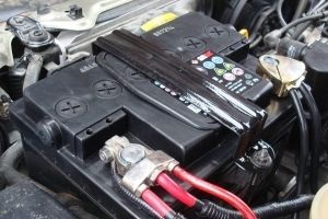 Hogyan lehet ellenőrizni a töltő az autó akkumulátorát, ha a probléma, hogy - az