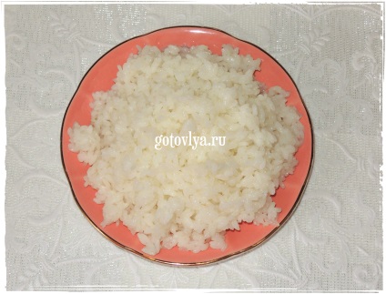Főzni rizst a hengerek otthon, gotovlyuya