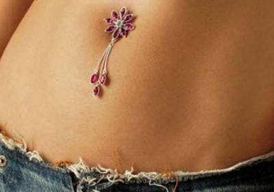 Hogyan törődik egy köldök piercing