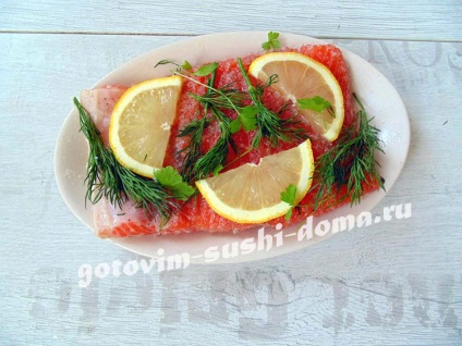 Hogyan savanyú piros hal, sushi előkészítés otthon