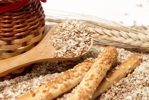 Sesame hasznos tulajdonságok és ellenjavallatok (szezám) Sesame hasznos tulajdonságokat és ellenjavallatok
