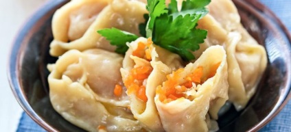 Manti sütőtök, hús, darált hús és a burgonya - recept a tésztát, és öntetek (hús) Manti sütőtök, hús, darált hús és a burgonya - tészta receptek és öntetek