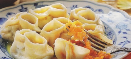 Manti sütőtök, hús, darált hús és a burgonya - recept a tésztát, és öntetek (hús) Manti sütőtök, hús, darált hús és a burgonya - tészta receptek és öntetek