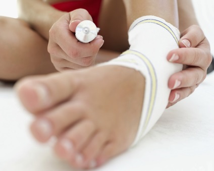 Kenőcs a izomfájdalom felmelegedés, fájdalomcsillapító és gyulladáscsökkentő (izmok) Kenőcs a fájó izmokat felmelegedés, fájdalomcsillapító és gyulladáscsökkentő