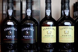 Az alkoholtartalmú italok angol nyelven - tartalmi elemek (alkoholos italok angol) Az alkoholtartalmú italok Angol - anyagok