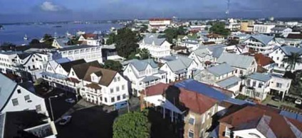 Paramaribo darab a világ, hasta pronto