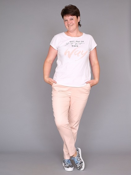 Dusty rose, mint rajta a tényleges színét ősszel (kabátok) Dusty rose, mint rajta a tényleges színét őszi