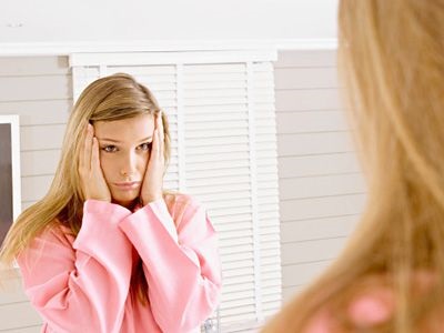 Kár menstruációs vér eltávolítására (kár) Kár menstruációs vér eltávolítására