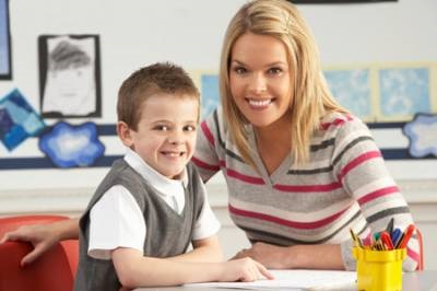 Tutor első osztályosok és 10 módon, hogy segítsen a gyermek az iskolában (iskolai) Tutor első osztályosok és 10 módon, hogy segítsen a gyermek az iskolában