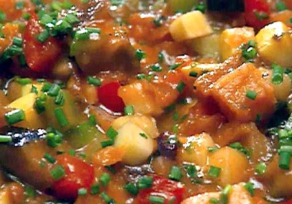 Mártással sertés burgonya recept fényképpel (recept) Mártással sertés burgonya recept egy fotó