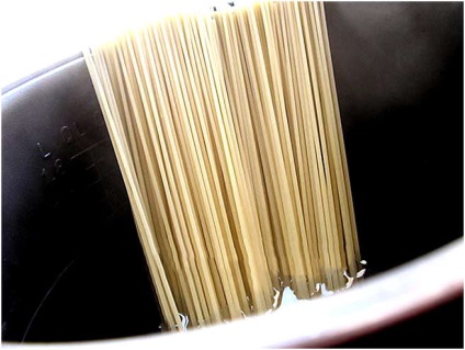 Spagetti multivarka receptek képekkel (receptek) Spagetti multivarka receptek fotókkal