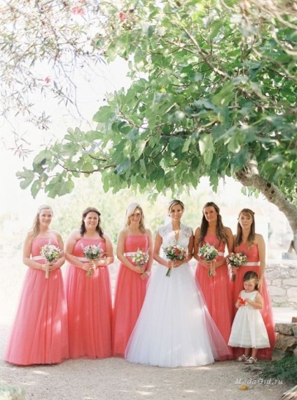 Esküvői divat trend színek esküvőre tavaszi-nyári 2016