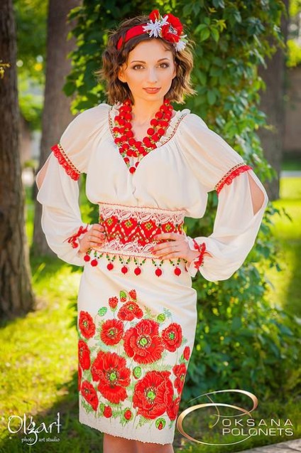 Esküvői ruhák a stílus ukrán hímzett fotó
