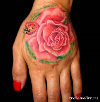 Tetoválás a kezét (vázlatok tetoválás a kezét) Tattoo csuklóján