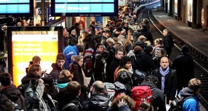 Trükkök zsebtolvajok is mindenkinek tudnia kell (mutatványokat) Trükkök zsebtolvajok, hogy mindenki tudni
