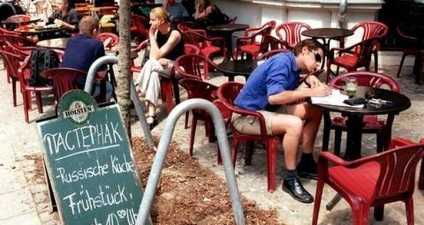 Trükkök zsebtolvajok is mindenkinek tudnia kell (mutatványokat) Trükkök zsebtolvajok, hogy mindenki tudni