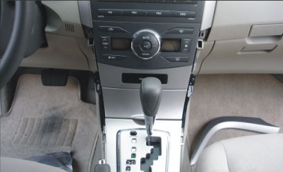 Mércét multimédia rendszer Toyota Corolla - Autokadabra (poddevat jobb párna) Mércét multimédia rendszer Toyota Corolla - Autokadabra