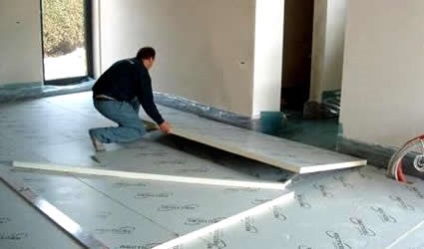 Melegítő a padló hab video-telepítési utasításokat a kezüket, hogyan kell szigetelni egy fa (műanyag hab) Melegítő a padló hab video-telepítési utasításokat a kezüket, hogyan kell szigetelni fa