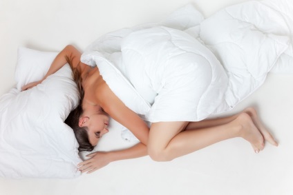 Milyen helyzetben aludni jobb egészség