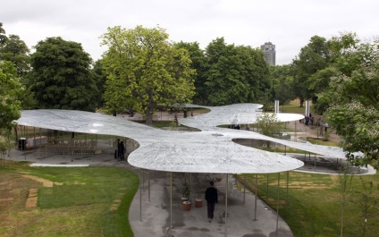 Ideiglenes pavilonok a Serpentine Gallery érdekes!