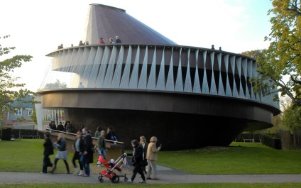 Ideiglenes pavilonok a Serpentine Gallery érdekes!