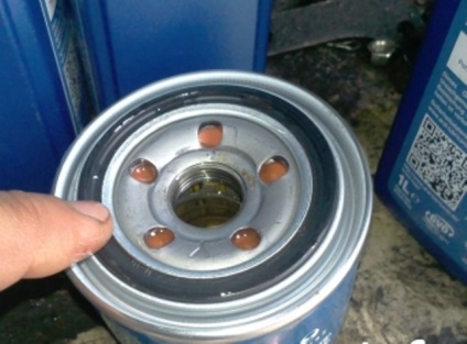 Cseréje és olajfogyasztás a motor Mitsubishi Lancer 9. és 10. tippeket és utasításokat (a motor) Cseréje és olajfogyasztás a motor Mitsubishi Lancer 9. és 10. tippeket és utasításokat