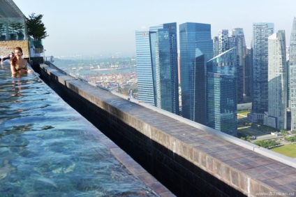 A tetőtéri medencével Szingapúr - Hotel Marina Bay Sands