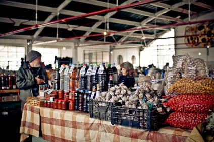 Az árak az élelmiszer Abháziában (a kávézó és a termék)