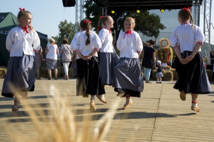 Dozhinki (dozhinki) éves ünnepe az aratás Lengyelországban 2016-ban, Lengyelország hírek, kultúra, hagyomány