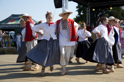 Dozhinki (dozhinki) éves ünnepe az aratás Lengyelországban 2016-ban, Lengyelország hírek, kultúra, hagyomány