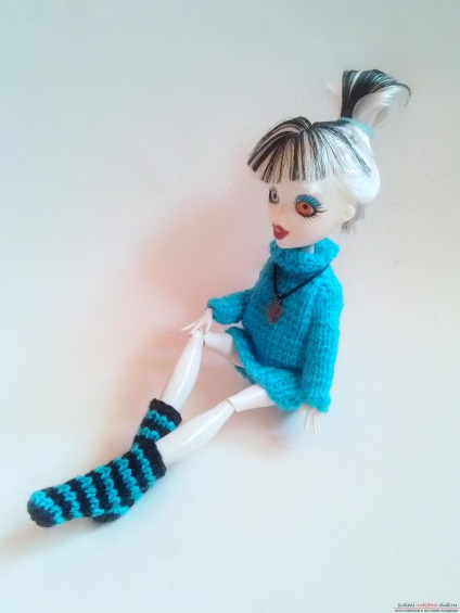 Ez a műhely elmagyarázza, hogyan kell kötni a saját kezét ruházat Monster High babák (Ruházat babák saját kezűleg) Ez a műhely elmagyarázza, hogyan kell kötni a saját kezét ruházat Monster High babák
