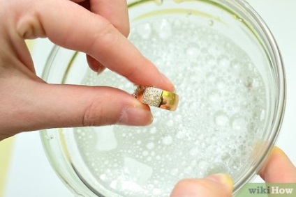 Hogyan kell biztonságosan tisztítható egy gyémánt gyűrű