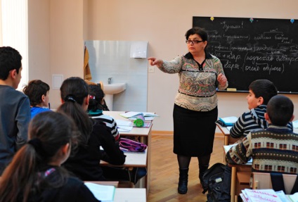 Milyen karrier most tenni egy magyar tanító Company Magyarország