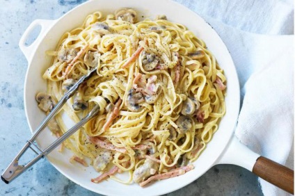 Carbonara szalonnát és tejszín recept (főzés) Carbonara Szalonnás, tejszínes recept