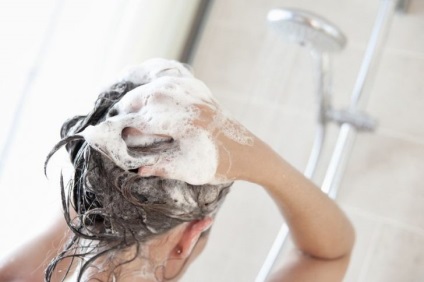 A kezelés a száraz haj kezelésére törékeny haj otthon