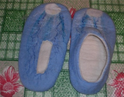 Nedves nemezelés cipők (gyermek papucs)