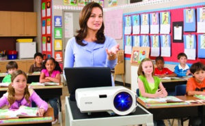A jó ár-érték projektor iskoláknak Hogyan válasszunk