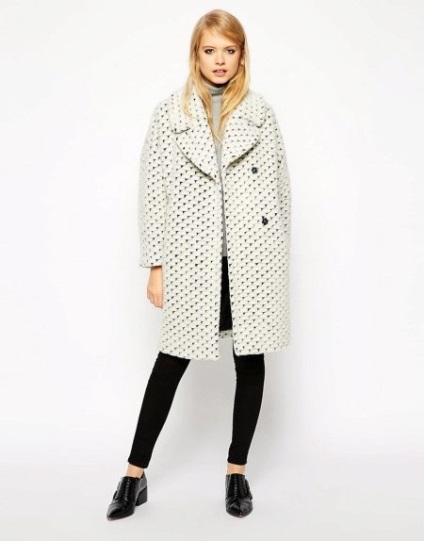 Coat-gubó 2017 (116 fénykép), hogy mit kell viselni, cipő, kapucnis, hosszú, érdekelt, szürke (2017) Coat-gubó 2017 (116 fénykép), hogy mit kell viselni, cipő, kapucnis, hosszú, érdekelt, szürke,