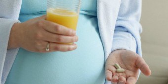 Paracetamol az orvosság fogfájás, hogyan kell inni (Paracetamol fogat jelent) Paracetamol mint gyógyír a fogfájás, hogyan kell inni