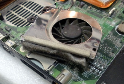 Erősen zümmögő ventilátor a laptop - megmondja, hogy mit kell csinálni (laptop) Erősen zümmögő ventilátor a laptop - megmondja, hogy mit kell tenni