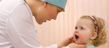 Stomatitis csecsemők - hogyan lehet azonosítani, megfelelően kezelik, profilaktirovat