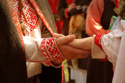 Esküvő magyar stílusban elrendezés és egyéb részletek