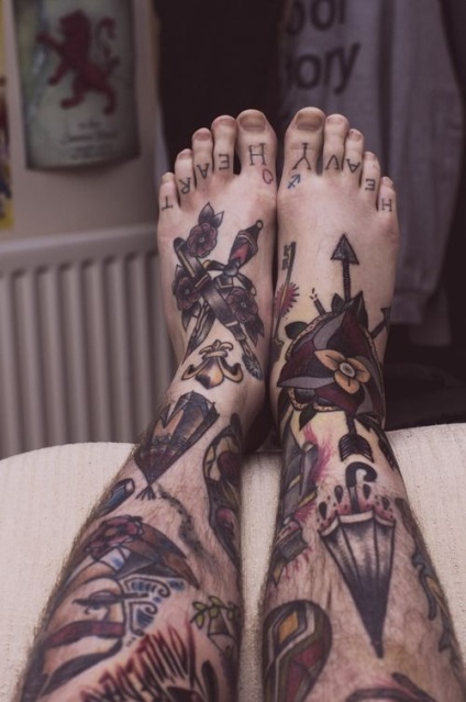 Татуювання на підйомі стопи